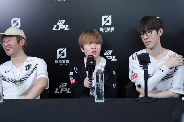 高位逼抢 高位逼抢